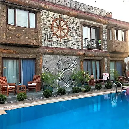Pupa Alacati Hotel