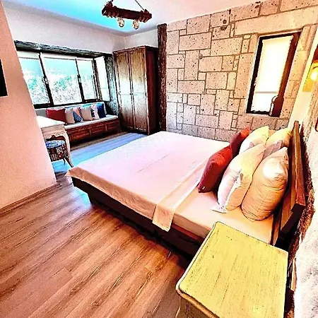 Pupa Alacati 5*